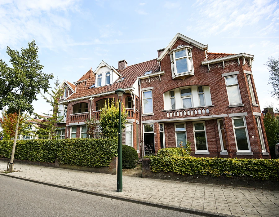 Ons hoofdkantoor Eindhoven in karakteristiek herenhuis.