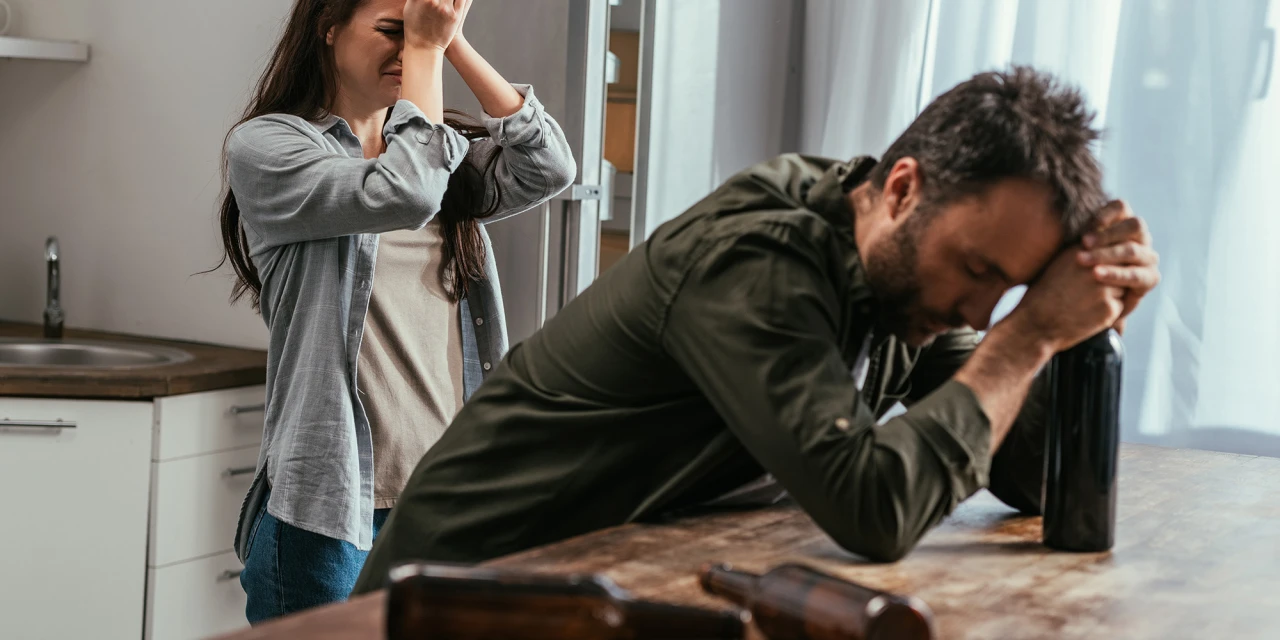 Relatie onder druk door drinken en herkenbare trucjes alcoholist.