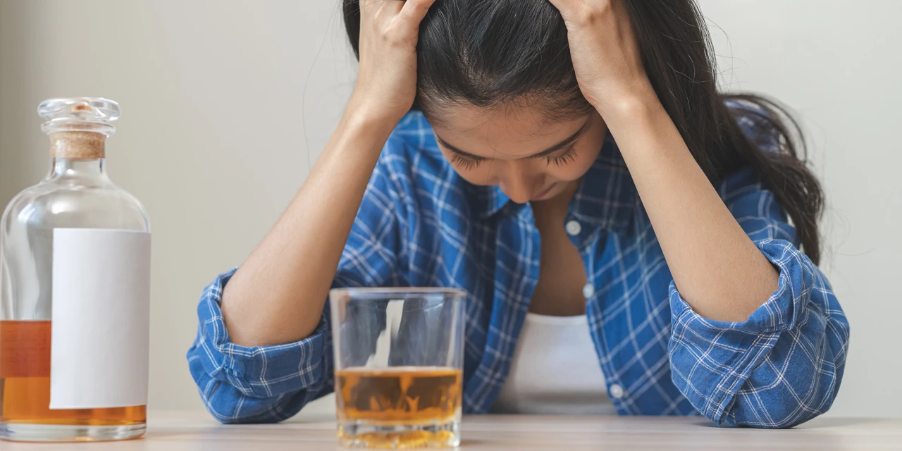 jongere-met-alcohol-somber-verslavingsrisico